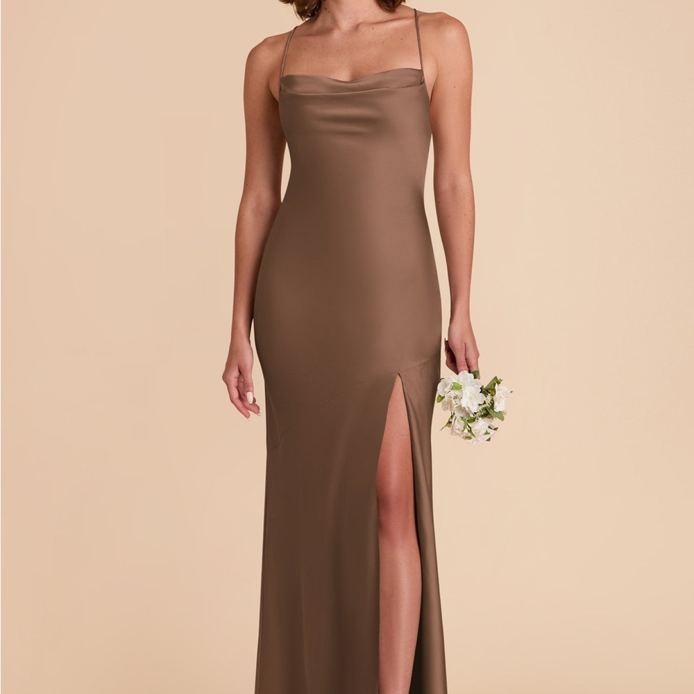 Olivia Matte Satin Dress - Mocha
XS Birdy Grey